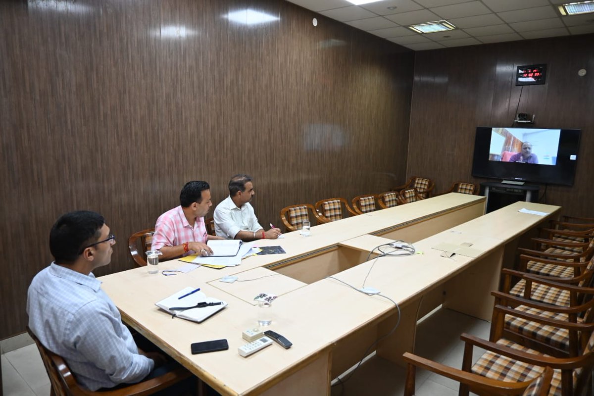 जनजातीय उन्नत ग्राम अभियान के तहत भरमौर और पांगी में विकसित होंगे होम स्टे : उपायुक्त मुकेश रेपसवाल।