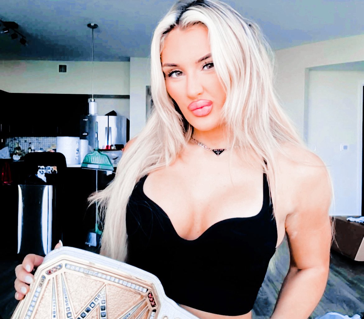 𝐓𝐢𝐟𝐟𝐚𝐧𝐲 𝐒𝐭𝐫𝐚𝐭𝐭𝐨𝐧ᥫ᭡ (𝙿𝙰𝚁𝙾𝙳𝚈) tweet media