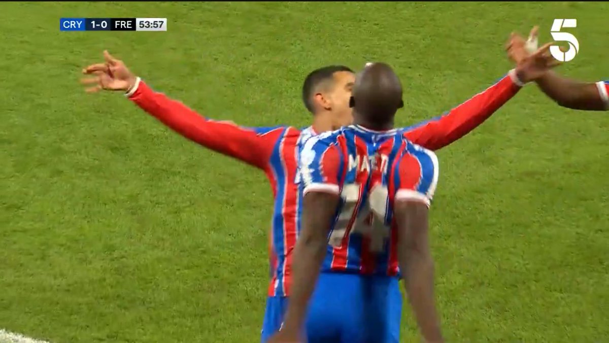 Our first ever European goal! <a href="/CPFC/">Crystal Palace F.C.</a>  Eagles!! 💥
