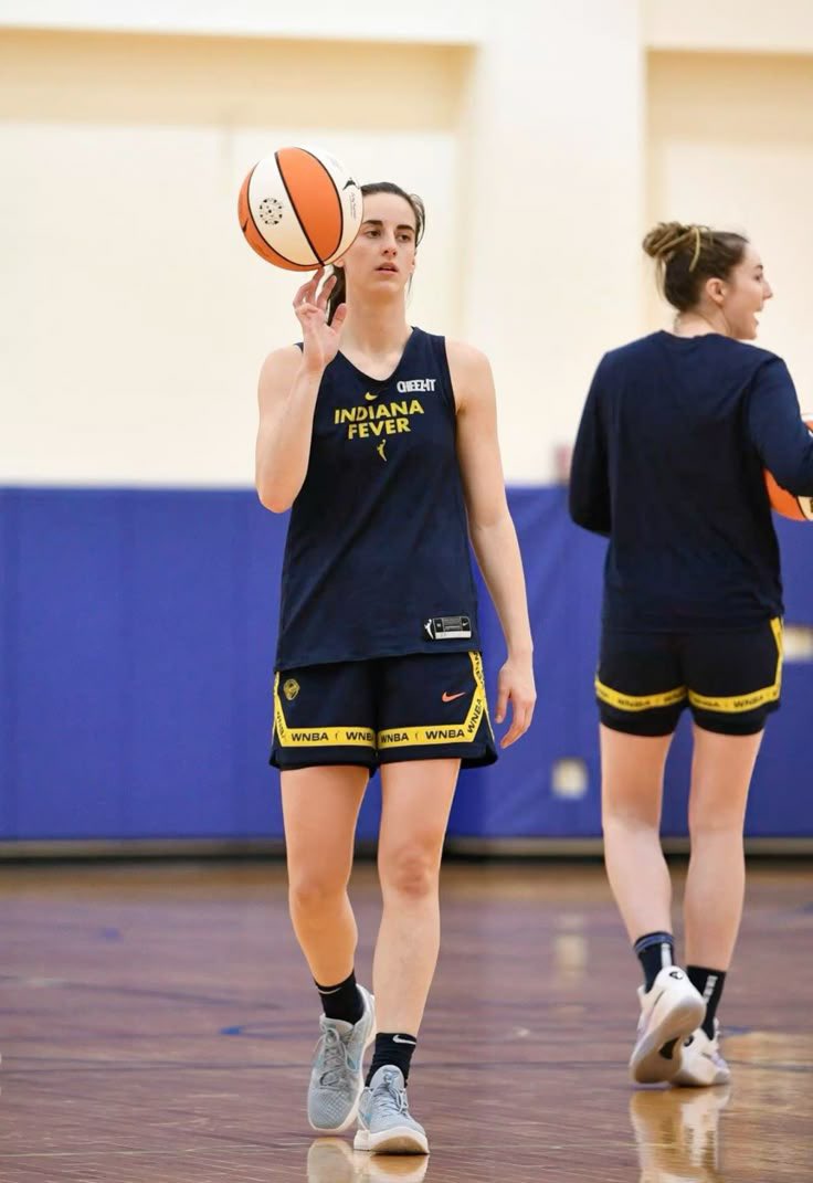 starbgton's tweet image. 