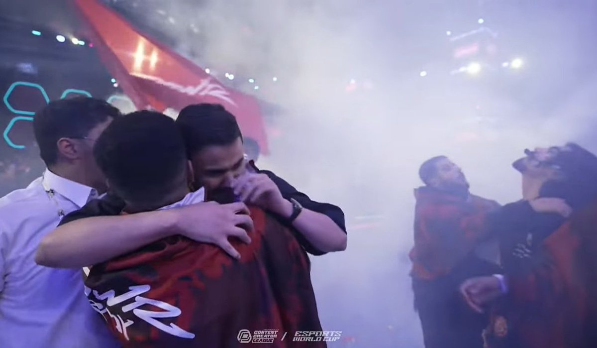 قسم بالله انيي فرحانهههههههههههه🥹❤❤❤❤❤❤❤
الف الف مبارك 😭❤❤❤❤❤❤❤❤❤❤❤❤❤❤❤