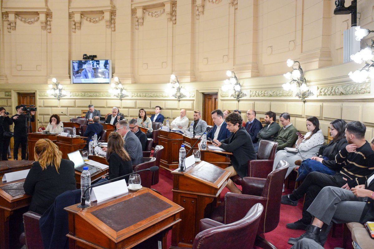 Dictamen de mayoría sobre cláusulas transitorias

La Comisión de Régimen Municipal, Derecho a la Ciudad y Ordenamiento Territorial presentó un dictamen de mayoría sobre cláusulas transitorias.

santafe.gob.ar/ms/reforma-con…