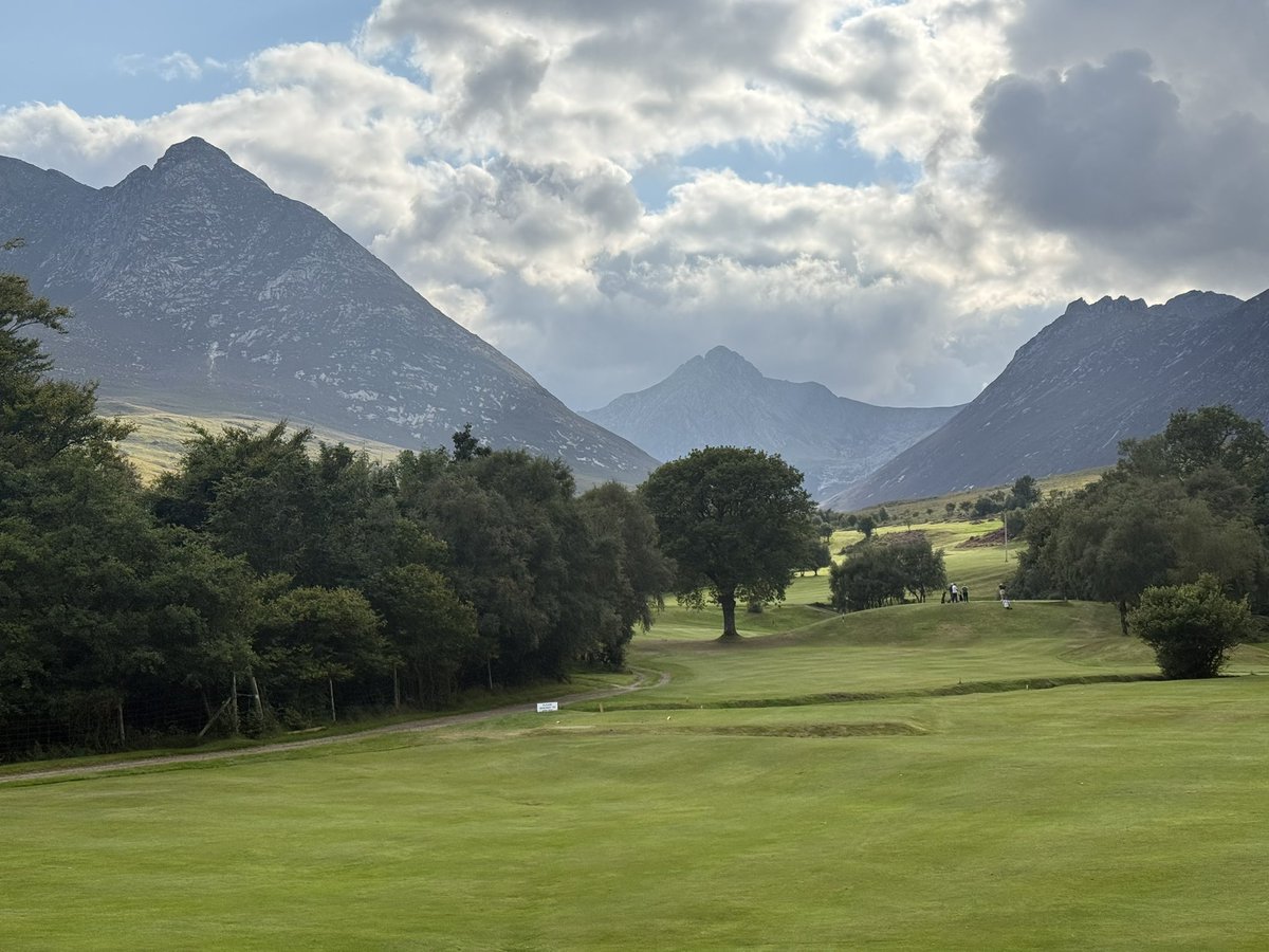 The Arran Locals, led by Captain <a href="/GregMccrae1/">Greg McCrae</a>, lead the <a href="/thelinksdiary/">The Links Diary</a> team 7-3 after Day 1 at Corrie GC. Was very happy to get a point with the captain in Foursomes. As always, Team Arran member Ewan McKinnon has Corrie in immaculate condition. Day 2 tomorrow at Shiskine. 1/2