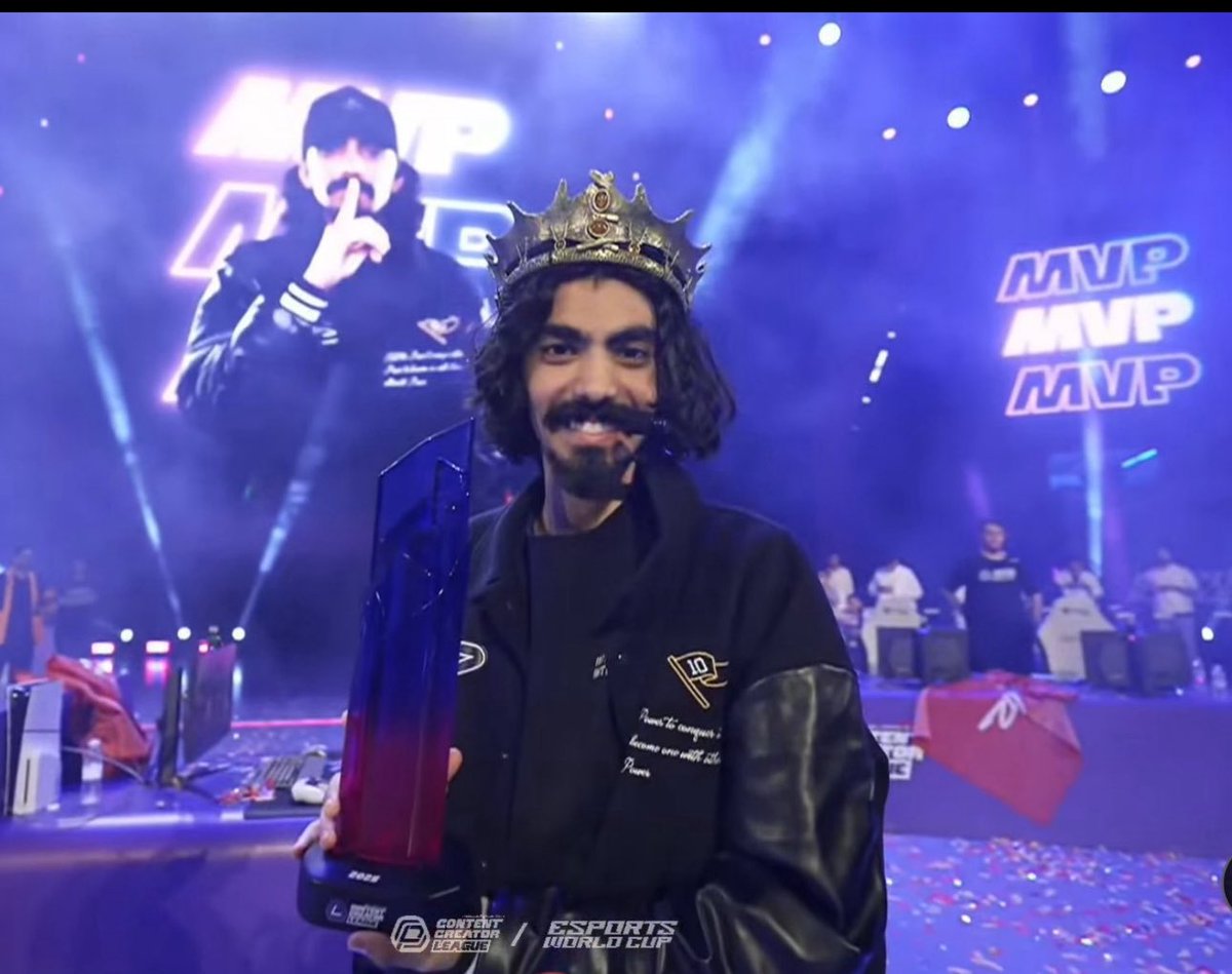 lo6ih's tweet photo. الملللللك الملللللك 🤴🏻🤴🏻 https://t.co/UhnEizXAcM
