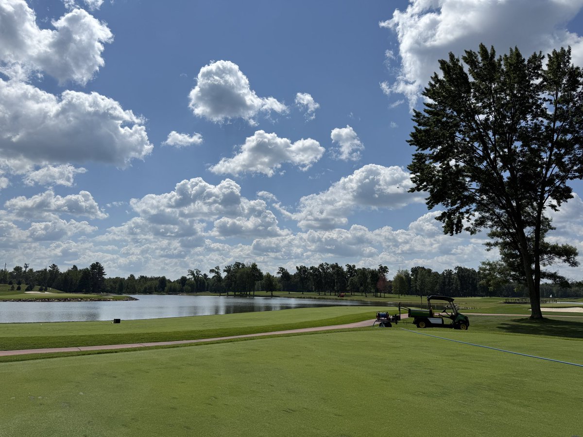 Jake_Turf's tweet image. August (so far).  Cooler temps on the way, and lots of maples already turning colors.