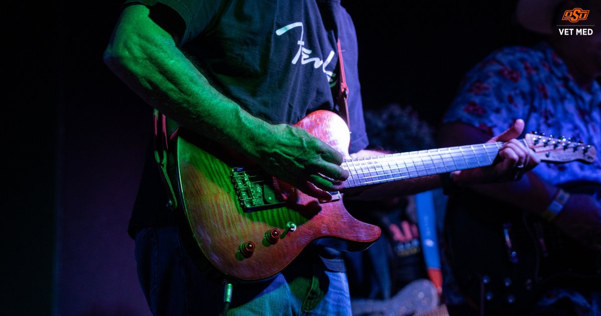 A huge thank-you to <a href="/HillsPet/">Hill's Pet Nutrition</a>  for sponsoring our Faculty Advisor &amp; Student Meet &amp; Greet! An evening of good food, great conversations and live music made for the perfect kickoff to the semester. 🧡🐾