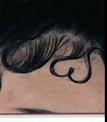 lemes_fox's tweet photo. gente, só eu acho esses baby hair se parecem com as bola do saco ? Né possível trem feio https://t.co/V09w9XeUPF