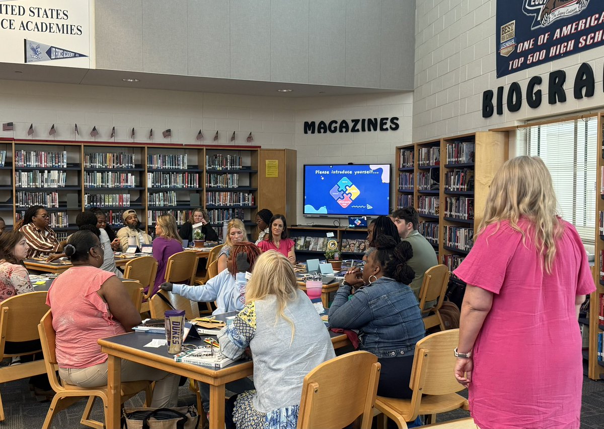 CPSProfDev's tweet image. 🌟 Supporting Our Beginning Teachers 🌟
We believe every teacher deserves a strong start. Our Talent Development Program provides mentoring, coaching, and professional learning tailored to the unique needs of beginning teachers.
#learngrowlead
#GrowWithCPSPod