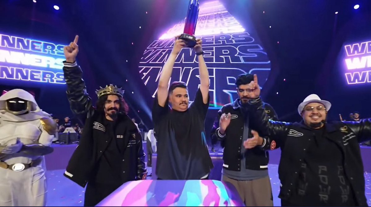 محلي                                                           عالمي