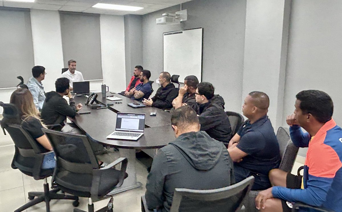 ¡ELIMINATORIAS MUNDIALISTAS🔥!

La selección #PanamáMayor 🇵🇦 en modo máxima concentración de cara al inicio de la Fase Final de las Eliminatorias rumbo al <a href="/fifaworldcup_es/">Copa Mundial FIFA 🏆</a> 🏆.

Los detalles ▶️ bit.ly/4mY5LfG

#MásPanameñosQueNunca 🇵🇦