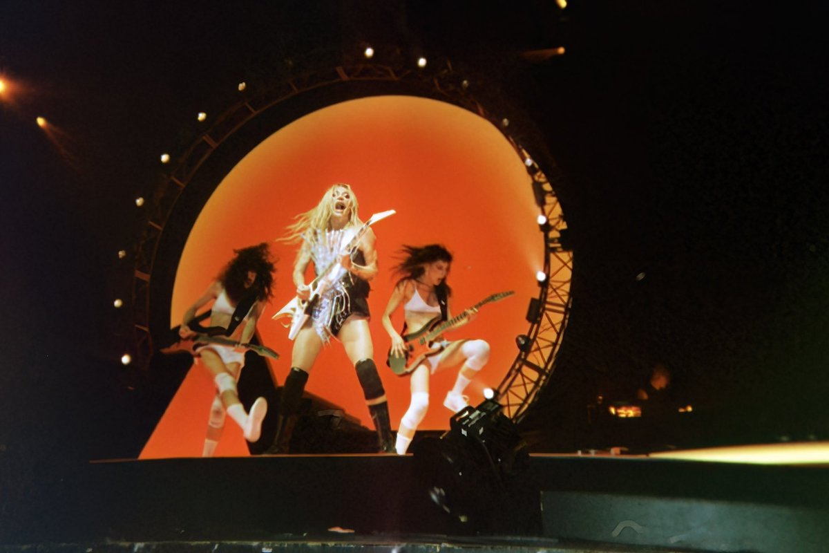 tshay1414's tweet photo. Got my disposable camera film back and got some sick pics from the #titsouttour https://t.co/ZgvStHqYEX