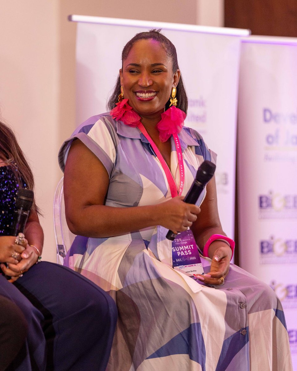 TechBeachRT's tweet image. 🎥 Content is King and Creators are changing the game 👑

From viral content to brand partnerships, the conversation was all about how creators are driving real impact and rewriting the rules of modern marketing.

📅 Be part of it ! Join us at TBR Jamaica 2025 | December 3–5 🌴