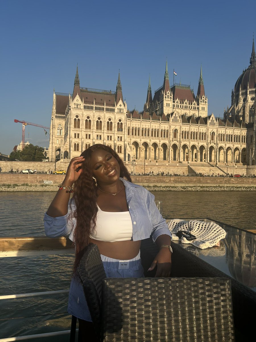 kris_kunbi's tweet photo. An Hungarian for summer https://t.co/HuuXHKmLAb