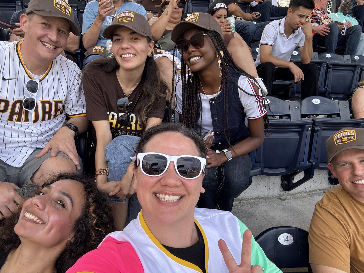 danielle tweet media