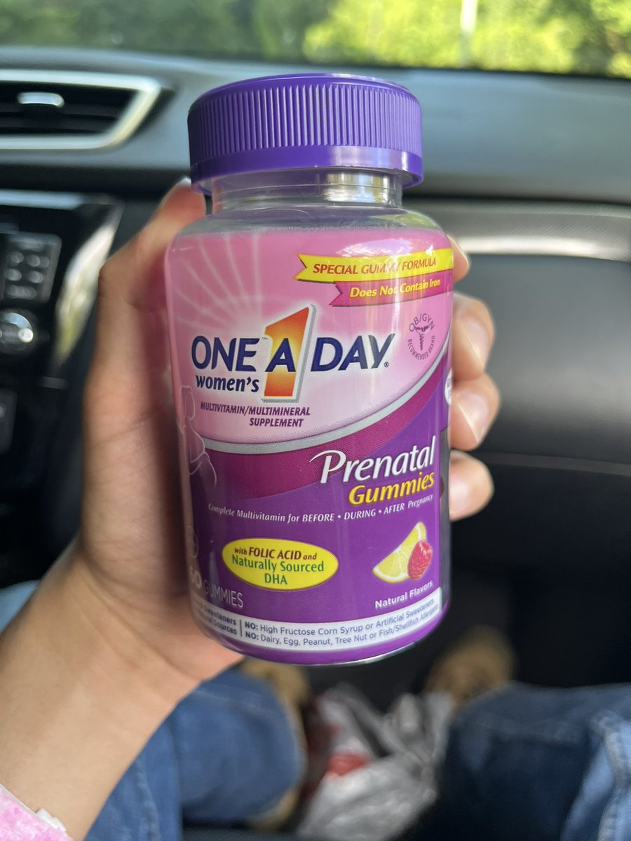 NachoNelsonn's tweet photo. I give this like a 1/10 do NOT eat this if u are hungry , it tastes like fish. https://t.co/eEEThbuYAg