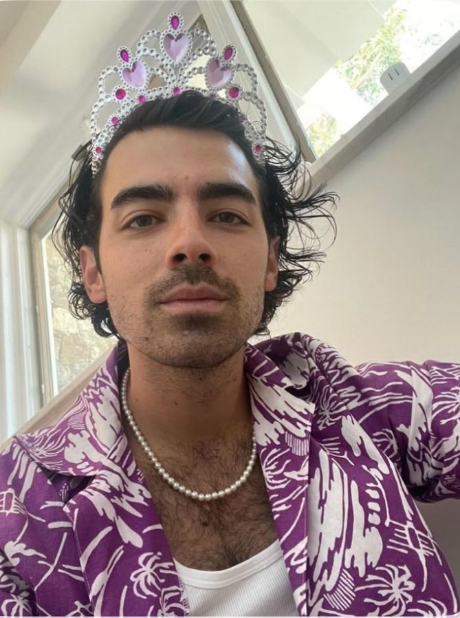 vacationeyestan's tweet photo. Daddy duties https://t.co/jMEbqkWWy4