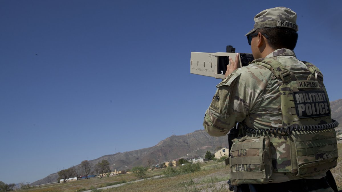 Protecting our post = constant training. 💪 🇺🇸Yesterday's integrated protection exercise at <a href="/FortBlissTexas/">U.S. Army Fort Bliss</a>  tested our "team of teams" vs complex threats, ensuring our #Soldiers &amp; #firstresponders remain prepared. Look for the army.mil story here on X next wk.
