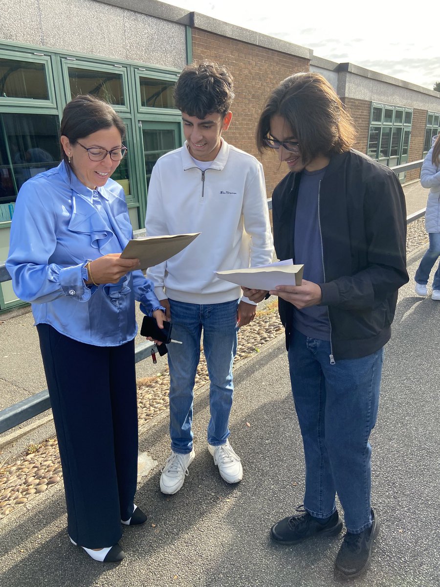 Manor High School tweet media