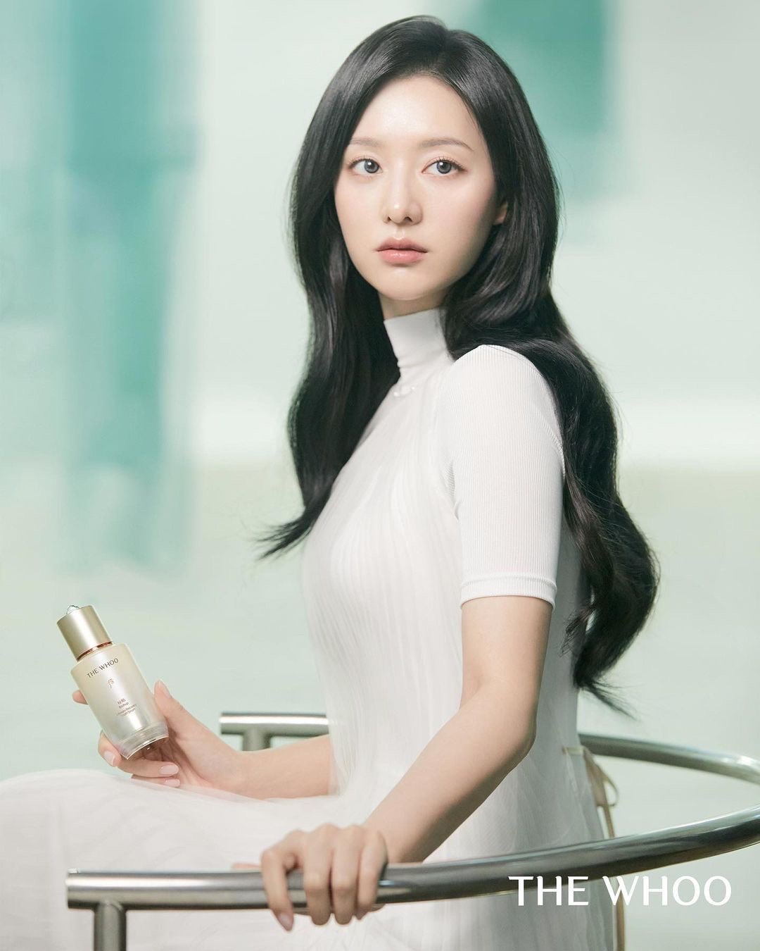 キムジウォン KIM JI WON 雑誌 COSMOPOLITAN 5月号 Amazon