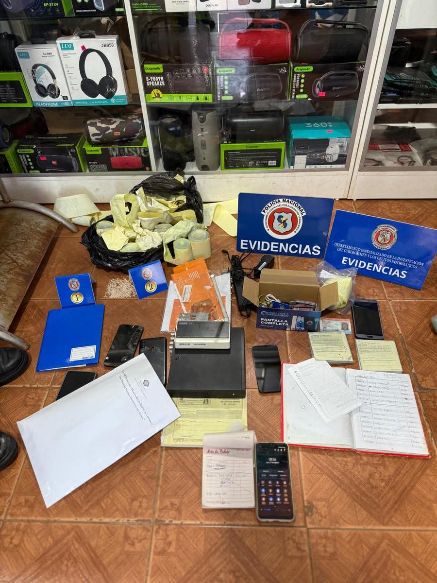 📍#ATENCIÓN— Operativo policial contra el "Sim Swapping” en Capiatá: Allanamientos y detenciones por estafas cibernéticas

🚨 En el marco de una investigación sobre estafas y falsificación de medios de pago electrónicos, agentes del Departamento Especializado de Cibercrimen de la
