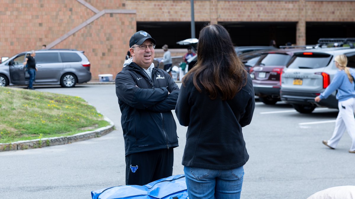 UB Move-In Day ✅

#UBhornsUP🤘| #BullMarket📈