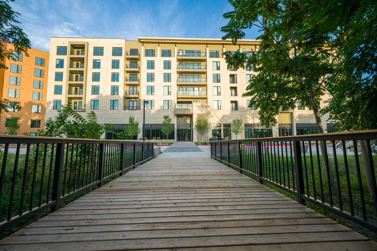 FoSFT's tweet image. We were excited to partner with Mill Creek Residential for the most attended trash pickup our group has ever hosted.  They brought so much energy and willing hands that we had to spread out onto the Trinity Forest Spine Trail.

Ribbon cutting soon! @DallasParkRec @theloopdallas