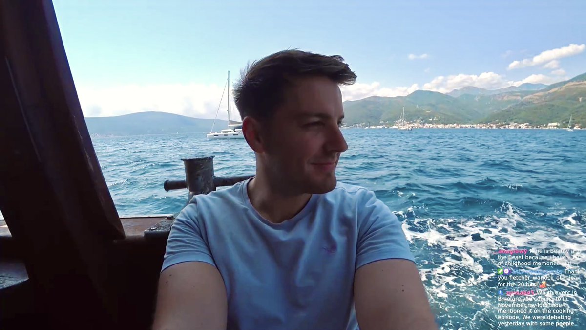 elena_nirn's tweet photo. thank you for the cruise #lukedale💛
#boatstream https://t.co/etZAeWEzRQ