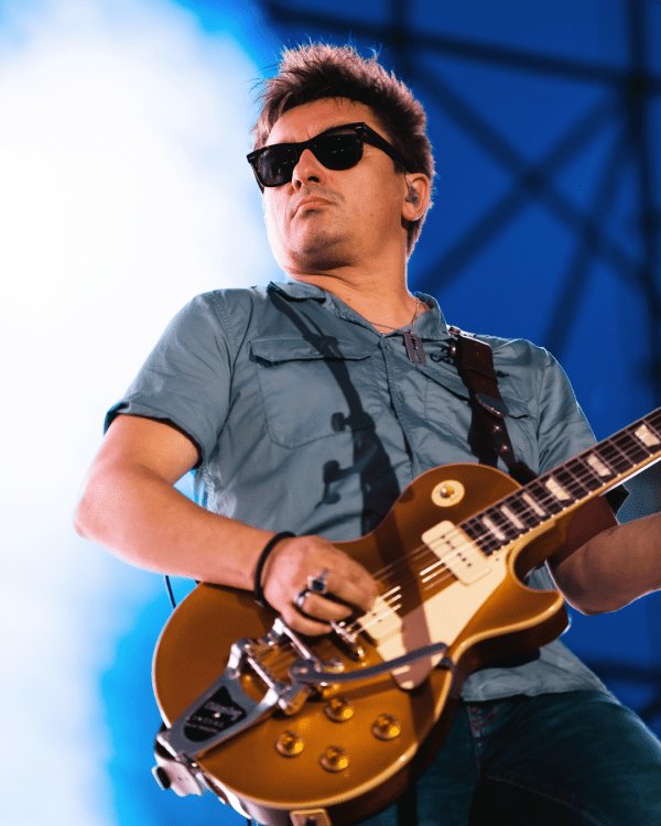 Los Bunkers Daily ☆ (@daily_bunkers) on Twitter photo 