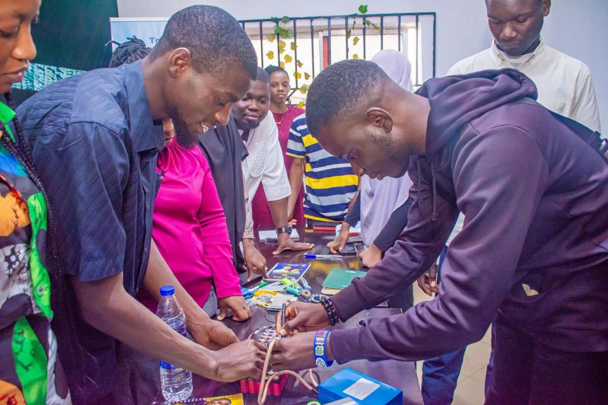 Ongod120's tweet image. I recently participated in a specialized training program focused on Battery Pack Design and Manufacturing.  Thanks to the organizer of the program 
@CellopCelloop  
@CeidHub
#BatteryPackDesign #SustainableTech #GreenEnergy #CircularEconomy #OsunStateBatteryPackDesignTraining