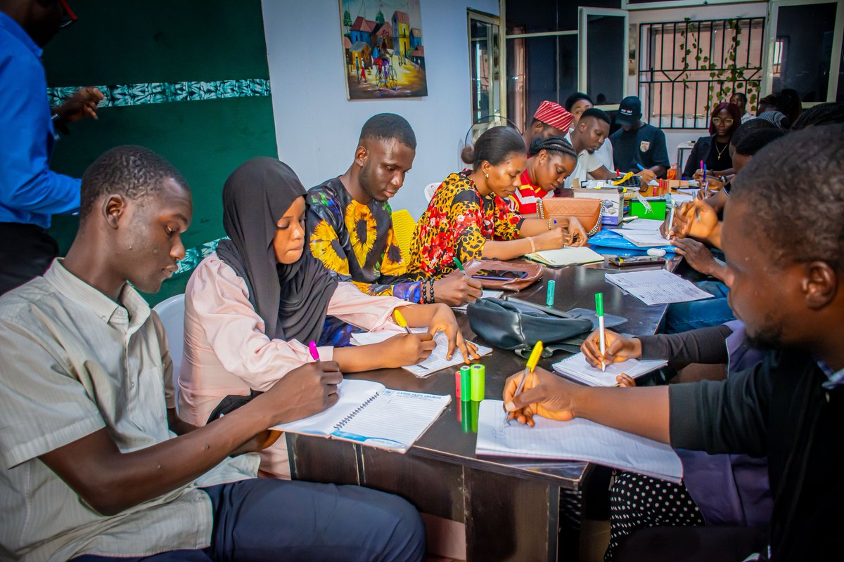 Ongod120's tweet image. I recently participated in a specialized training program focused on Battery Pack Design and Manufacturing.  Thanks to the organizer of the program 
@CellopCelloop  
@CeidHub
#BatteryPackDesign #SustainableTech #GreenEnergy #CircularEconomy #OsunStateBatteryPackDesignTraining