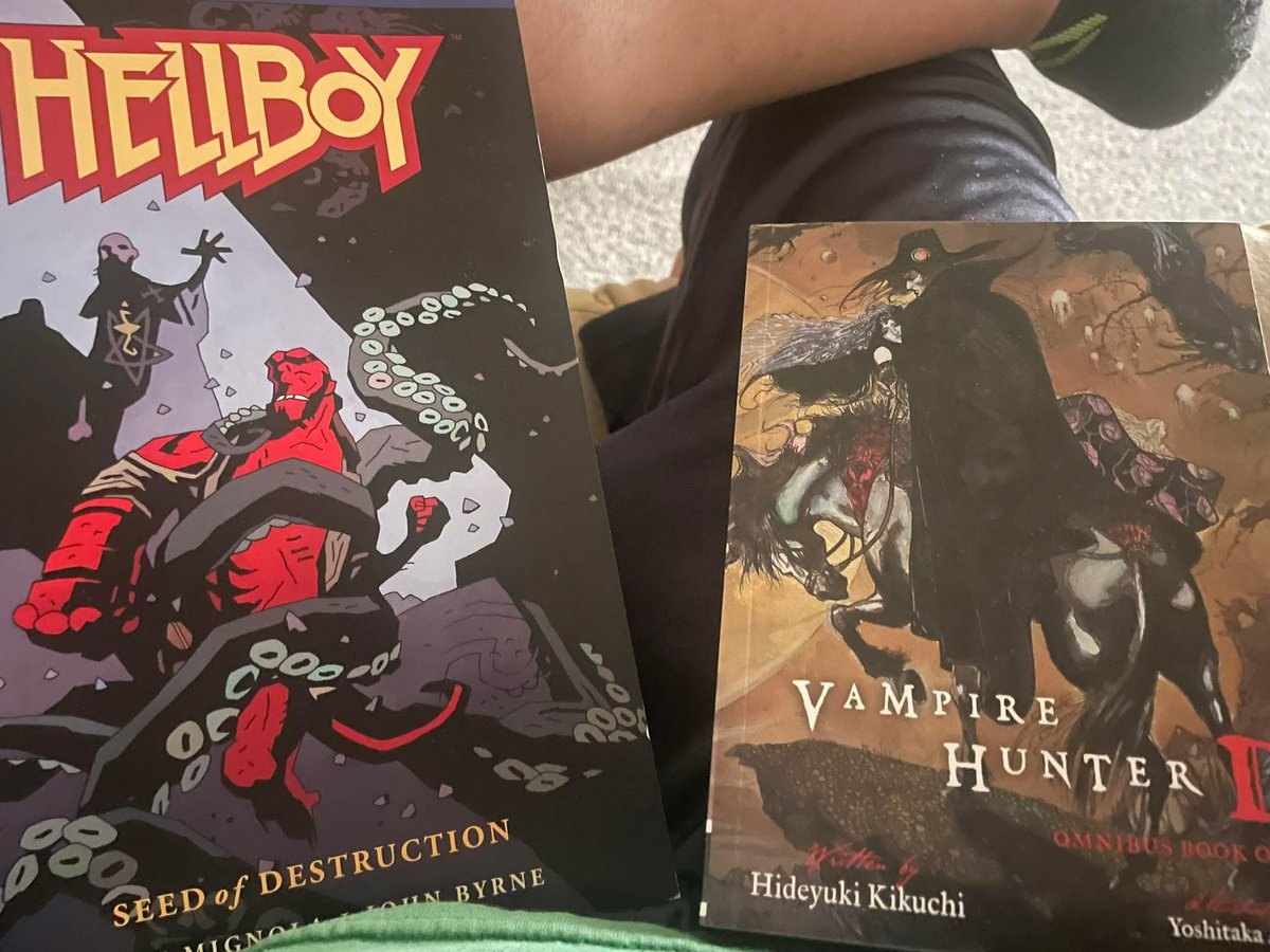 j4_ck4's tweet photo. Been a full year since I been on here !!!! Here are some books! #imaro #osr #hellboy #startrek https://t.co/HAFNJuxUSs