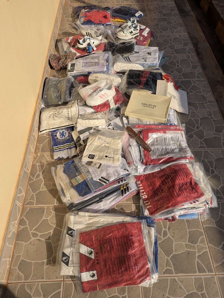 Delivery boy🤭🤗