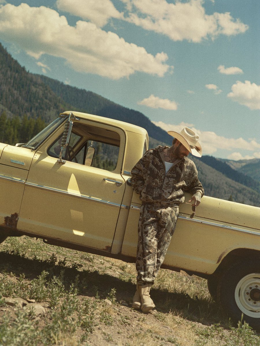 skims's tweet image. Just Dropped: SKIMS Mens in Realtree camo, worn by @postmalone.