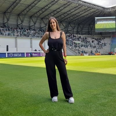 AHORA | Fabiola Natalio, Periodista deportiva
(<a href="/FabiolaNatalio/">Fabiola Natalio</a>) con Vero Morilla en ¿Cómo te lo digo? escucha la nota en radiocolina.com ⚽️🔗