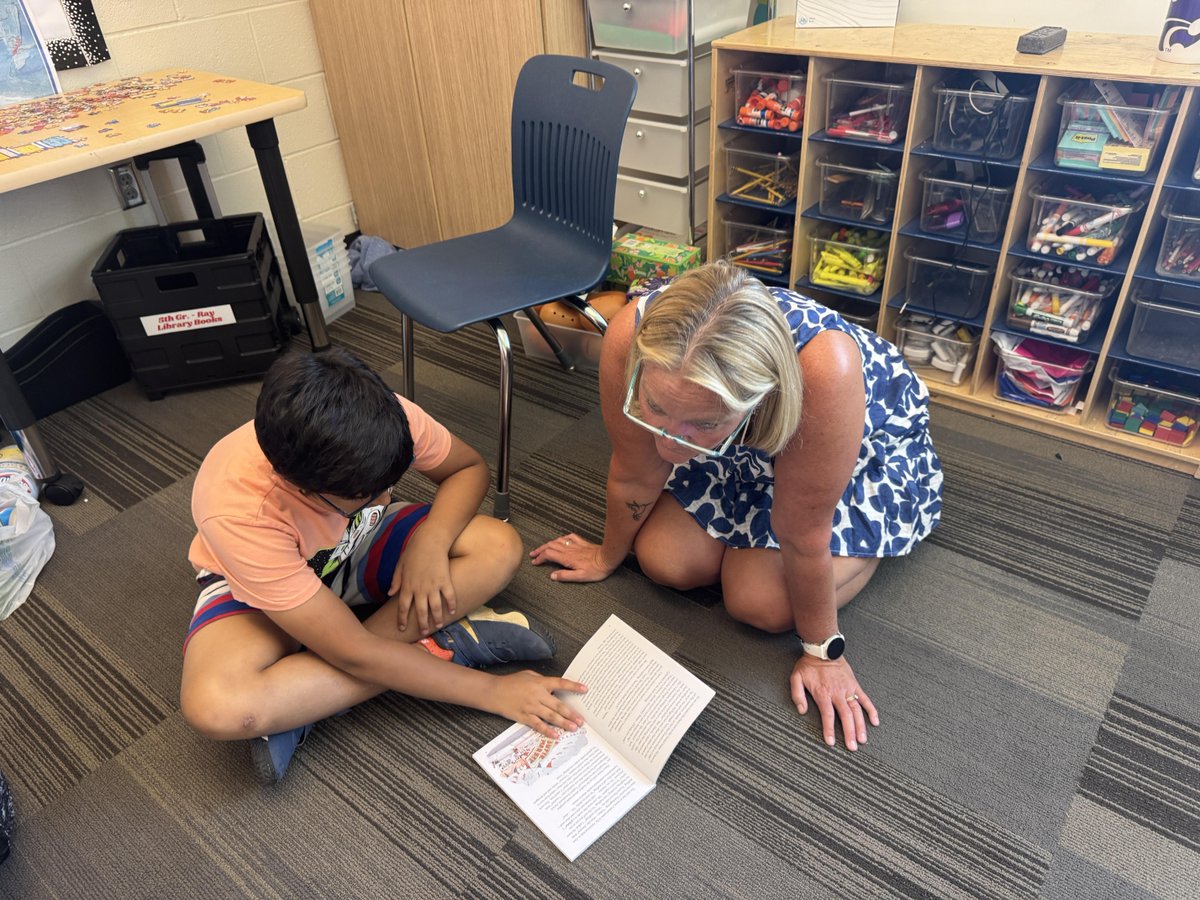 BVWolfSprings's tweet photo. Students and teachers are working hard every day at WSE! https://t.co/bo9G5EoHEe