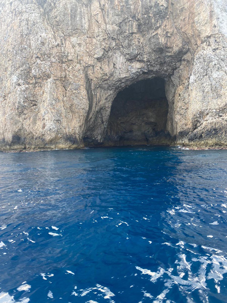 Lino_Scaccia's tweet photo. #Marettimo #grotte #mare https://t.co/lxilltWoae