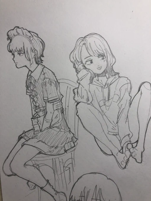 最近絵上げてないから過去に描いたヤツ載せます〜
2年くらい前かな?絵柄模索と人間の全体図を描くことにこだわってた時期 