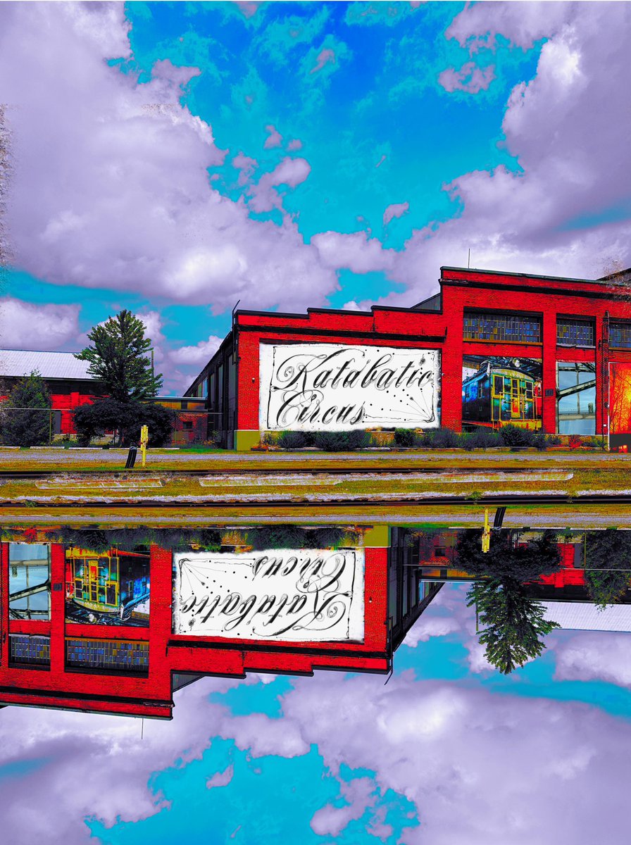 Katabatic Circus open for submissions of speculative poetry. angrygablepress.com/katabatic-circ…