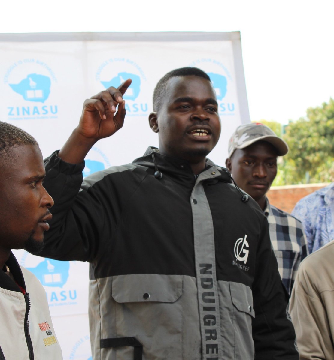 DenzelJamu09's tweet photo. A year after their arrest and prolonged trial, Vusi Moyo, Robson Chere, S. Gwenzi,@EmmanuelSitima7 @namataik_  Congratulations 🎉 @Zinasuzim  Justice has prevailed! Wishing you peace, strength, and brighter days ahead. 🙌🏿✨!!! Keep pushing 🫂🫂The struggle continues unabated!! https://t.co/X0Xsqj67wr