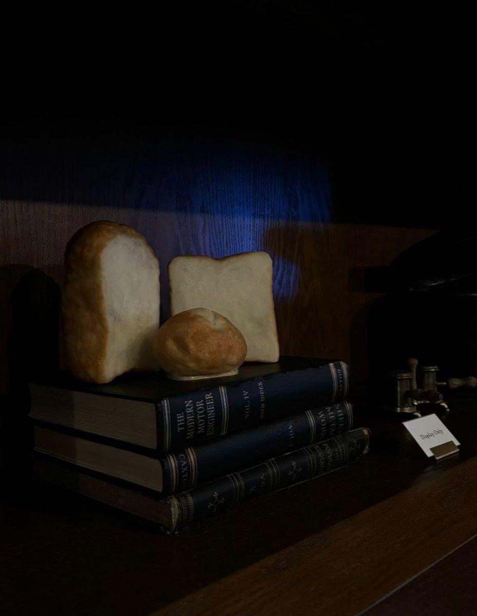 أسوأ ما قد يحصل لكائن حي 
هو أن تبرد روحه

.