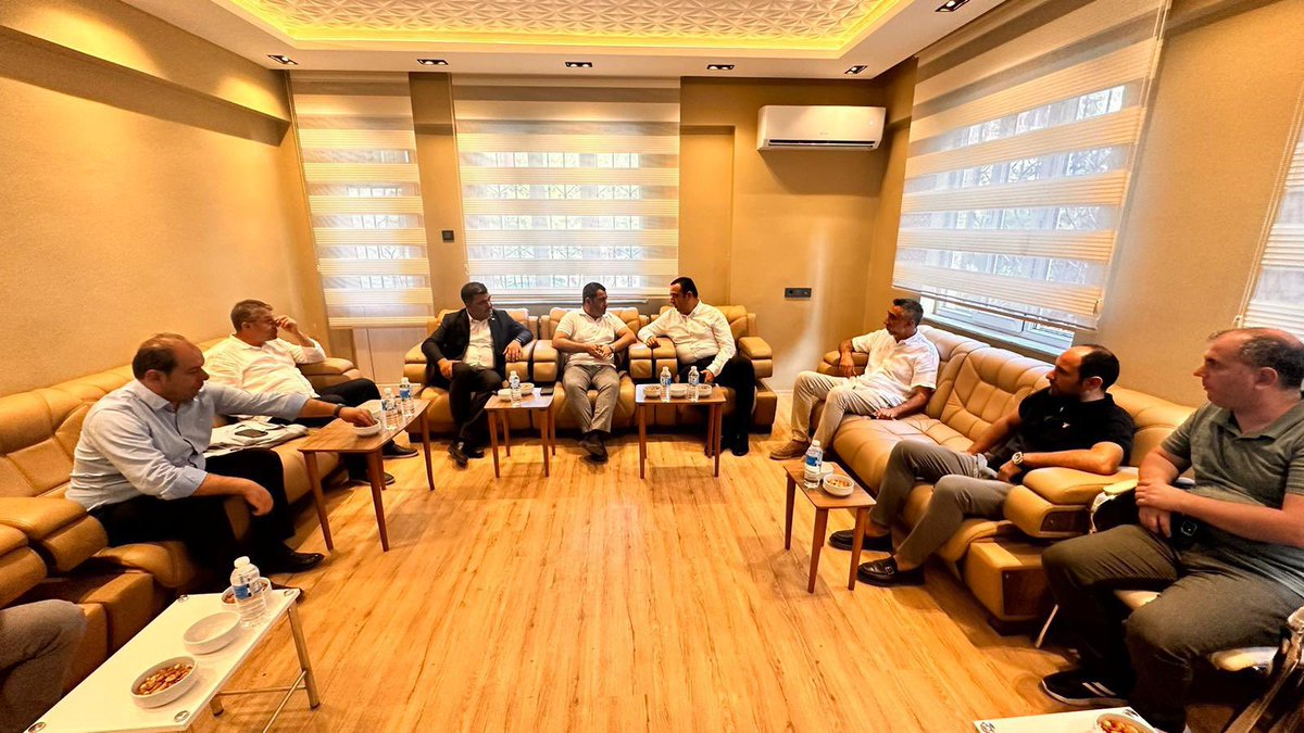 BBozgeyik_27's tweet photo. Şahinbey 📍

Eski Gençlik Kolları Başkanımız ve eski Şahinbey Belediye Meclis Üyemiz Bekir Aslan’ı, sahibi olduğu İlk Yaşam Özel Eğitim Merkezi’nde ziyaret ettik.

Nazik misafirperverliği için teşekkür ediyor, çalışmalarında başarılar diliyorum.

@AkSahinbey_27 
@BekirASLAN27 https://t.co/xZqXQxWLss