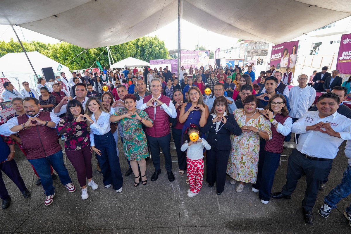 pepechedrauimx's tweet photo. Regresamos las veces que sean necesarias a las #JuntasAuxiliares para atender a la ciudadanía.

Gracias a todas y todos quienes nos acompañaron a la Jornada Integral Imparable en #RomeroVargas.

En #LaCapitalImparable🪽nos mantenemos siempre cercanos con las y los poblanos. 🙌🏻 https://t.co/vTeOHcfHhX