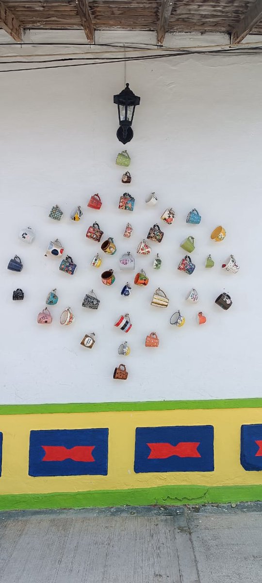 Escriben ✏️ comparto fotos #Decoración  en Las calles del Corregimiento Hoyorrico municipio de Santa Rosa de osos