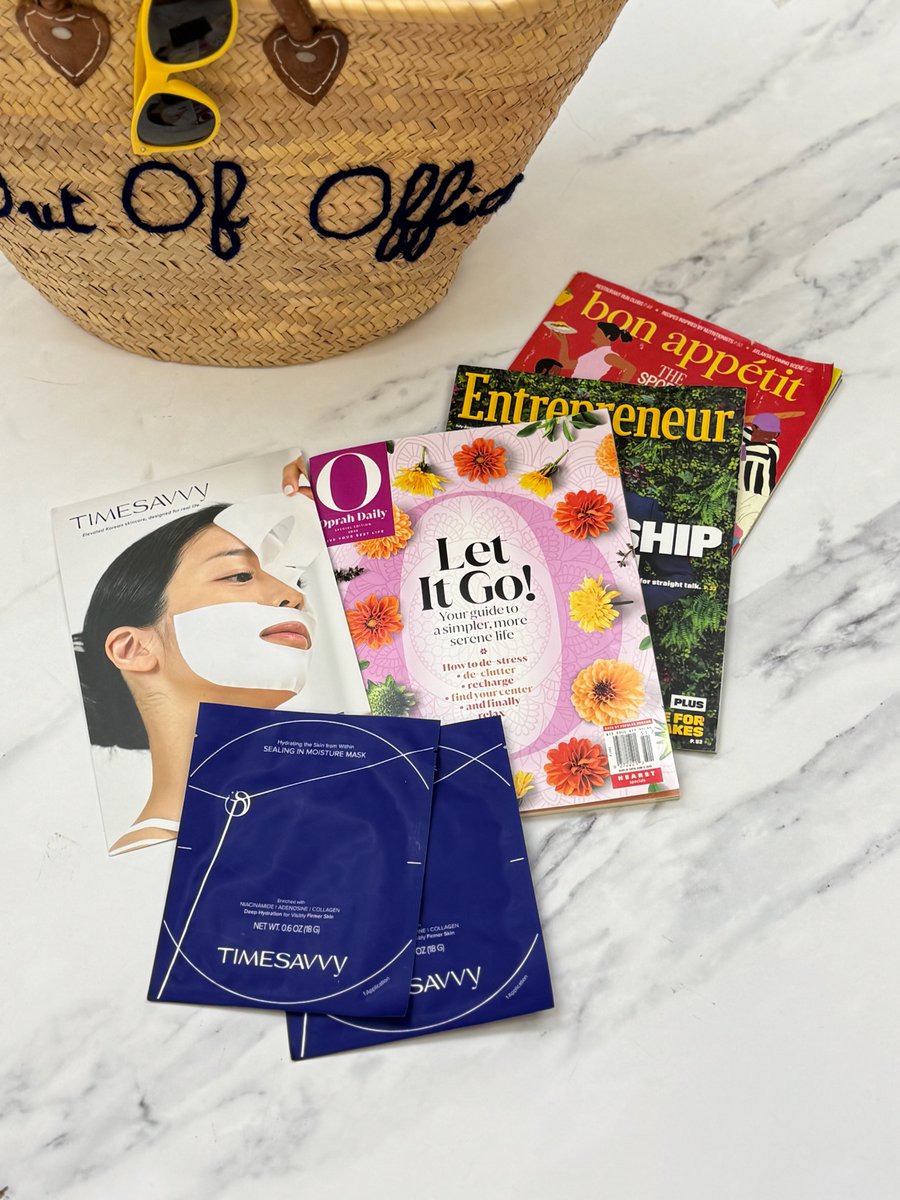 Getting ready for a weekend getaway!⁠ ⁠

Packing our favorite reads and the TimeSavvy Sealing in Moisture Mask for some pampering. ⁠ ⁠

What are your weekend essentials? ⁠ ​​

#hannaleePR