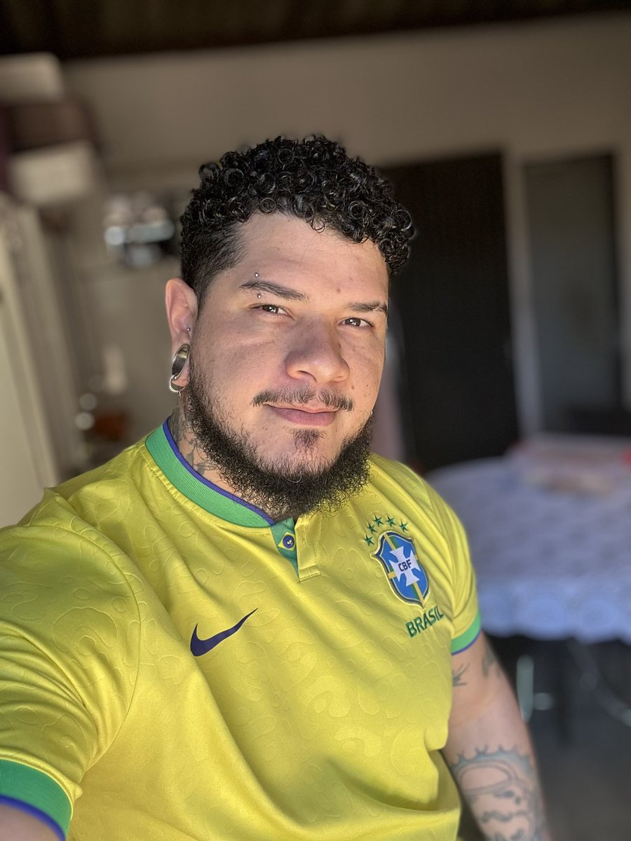 AGUzinho's tweet photo. 🇧🇷 🇧🇷✨ https://t.co/mzPFCrQD9a