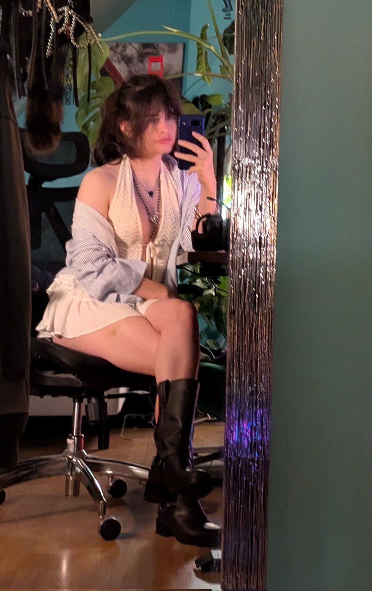 Ave ✧ ⋆。 tweet media