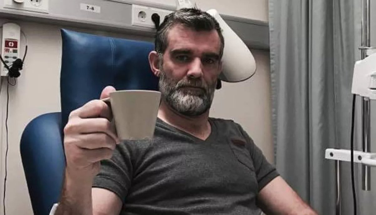 ToonHive's tweet photo. 7 years ago today, we lost Stefán Karl Stefánsson, the actor of Robbie Rotten in ‘LazyTown.’ 🕊️ https://t.co/e6tatFZbj9
