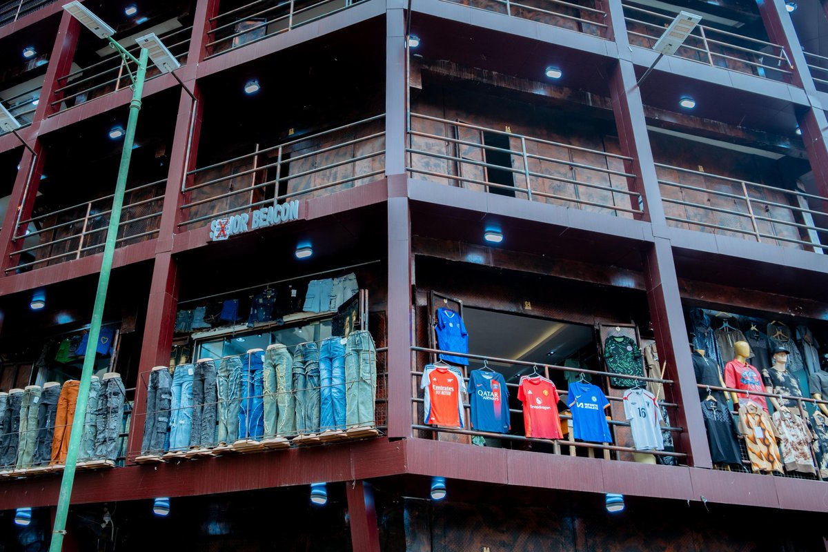 officialijohn's tweet image. Celebrated World Photography Day at CMS📸✨
Thanks to @combingthestreets for bringing photographers together to tell stories through our lenses. Every frame holds a voice from the street.

📸 @officialijohn

#combingthestreets #worldphotographyday #photography #streetphotography