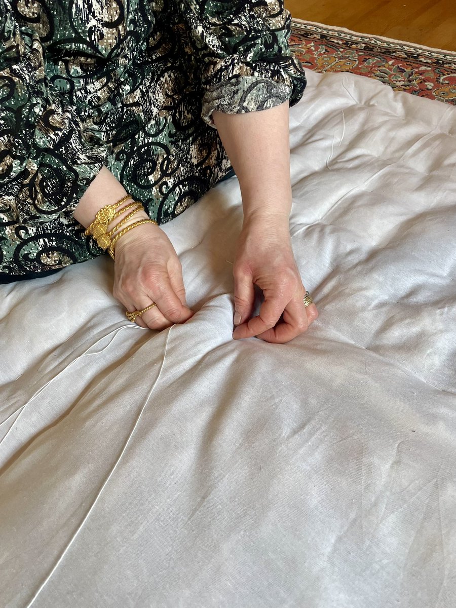 Bu fotoğraf o kadar Anadolu ki o kadar zengin ve o kadar hayat ve faaliyet dolu ki. Saadet akıyo görselden