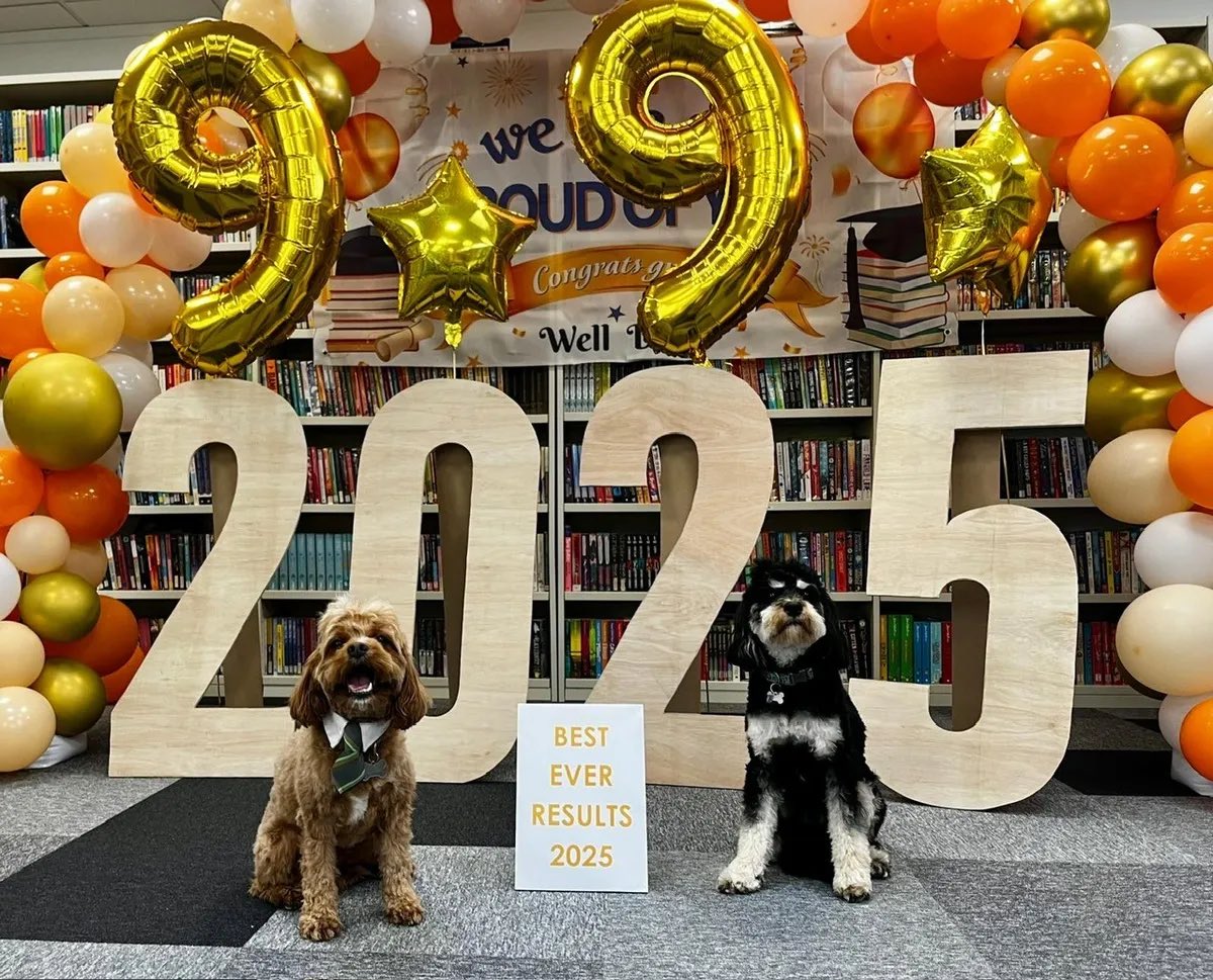 M i s s C r o f t s 👩🏼‍🔬 tweet media